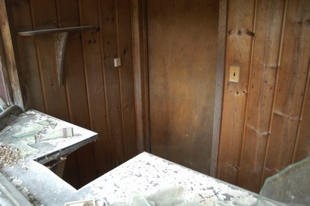 Cheboygan Drive-In Theatre - Ticket Booth (newer photo)